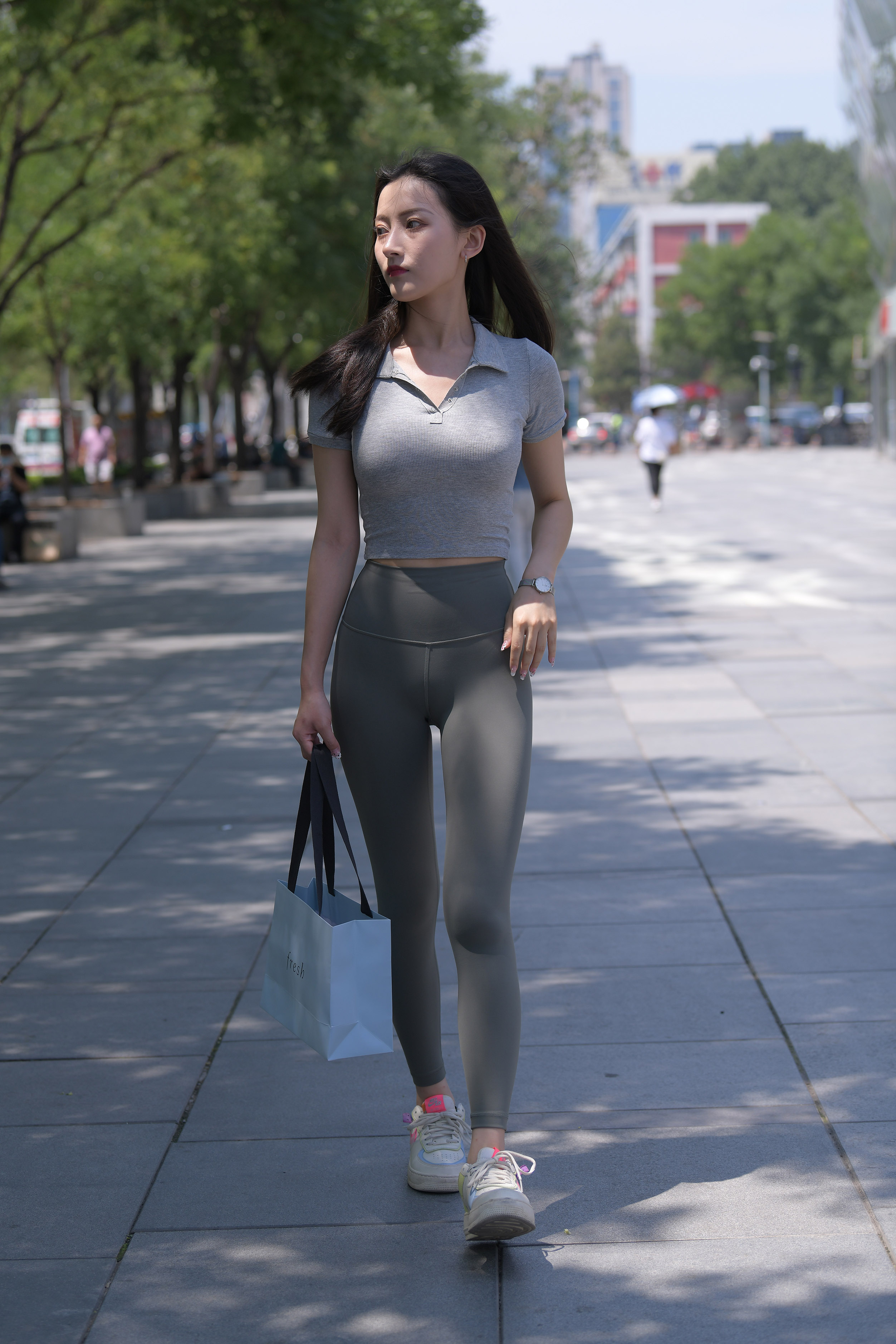 0002.jpg